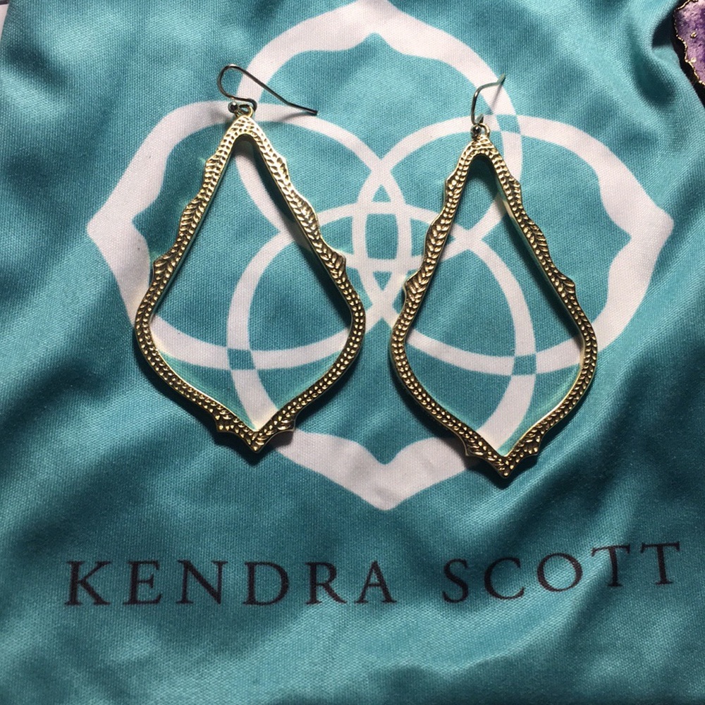 Gold Kendra Scott drop earrings